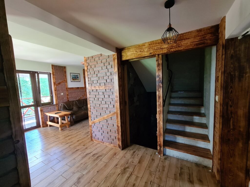 Domek Biały środek