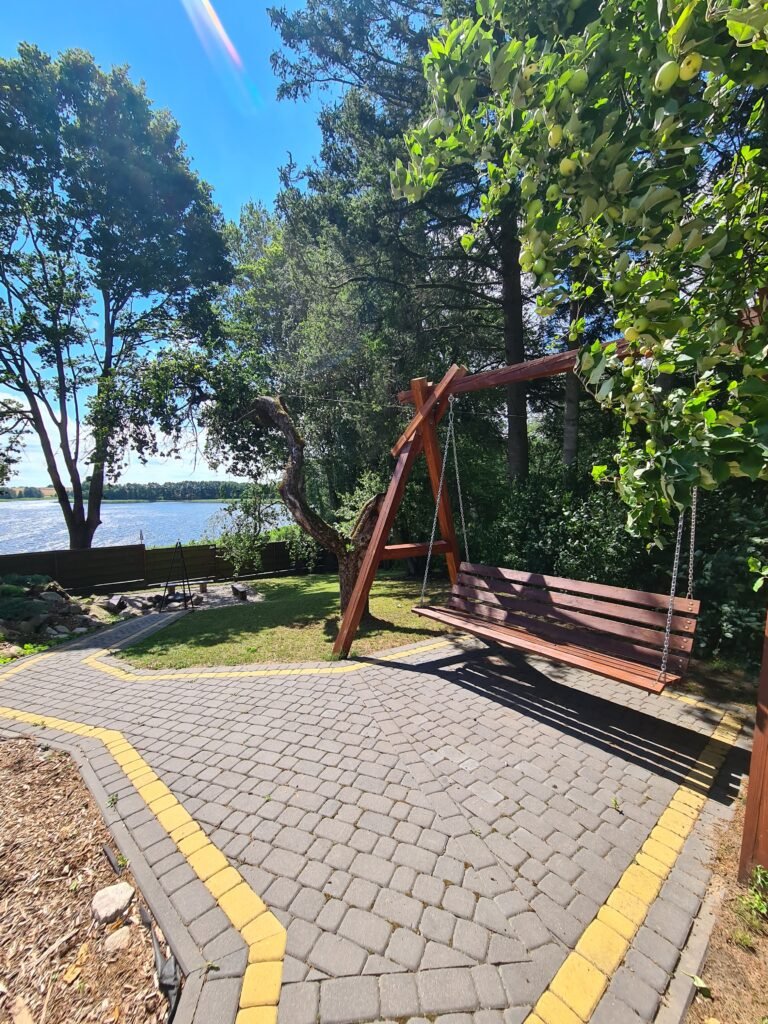 Domek Biały podwórko