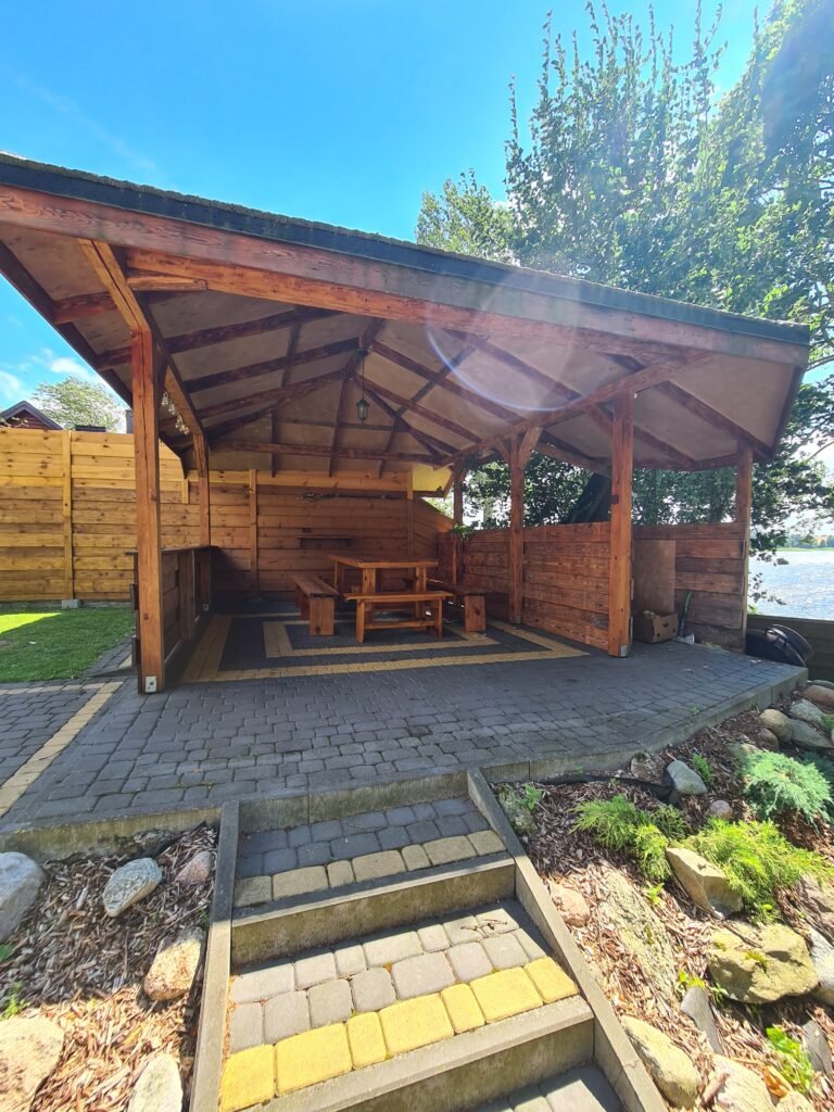 Domek Biały podwórko