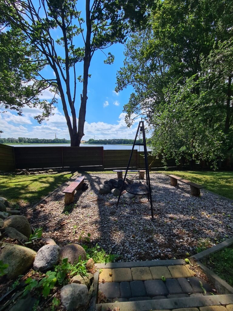 Domek Biały podwórko