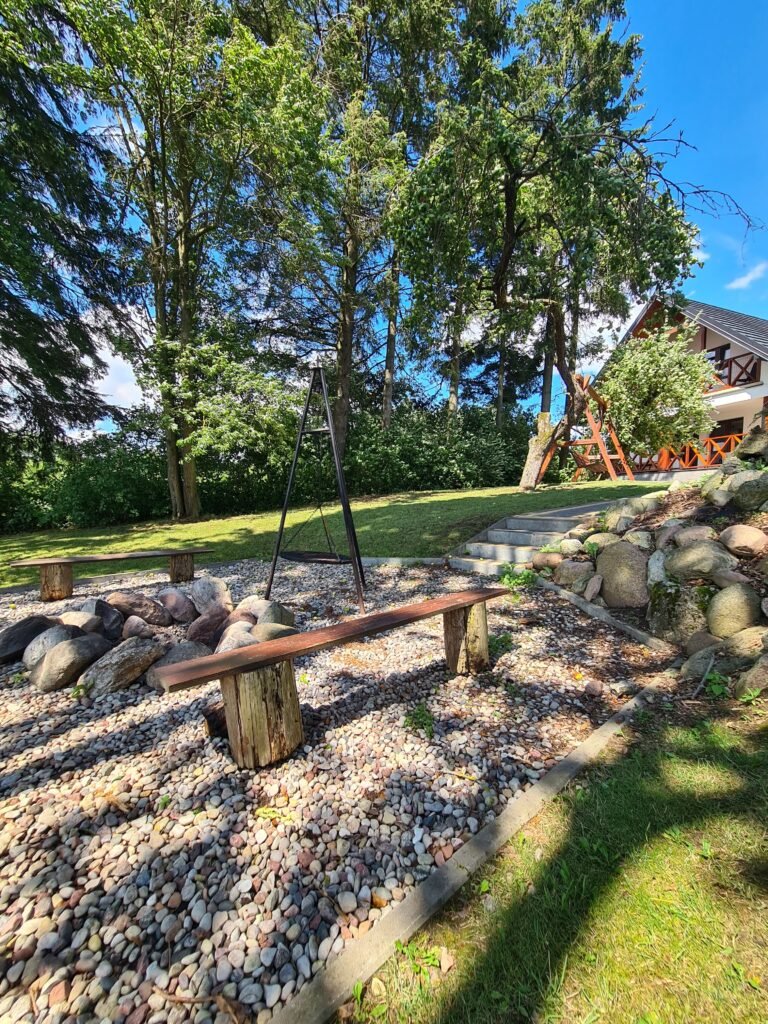 Domek Biały podwórko